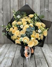 Букет цветов из:  Розы и Лизиантусы #REPLACE_PRED# Майском