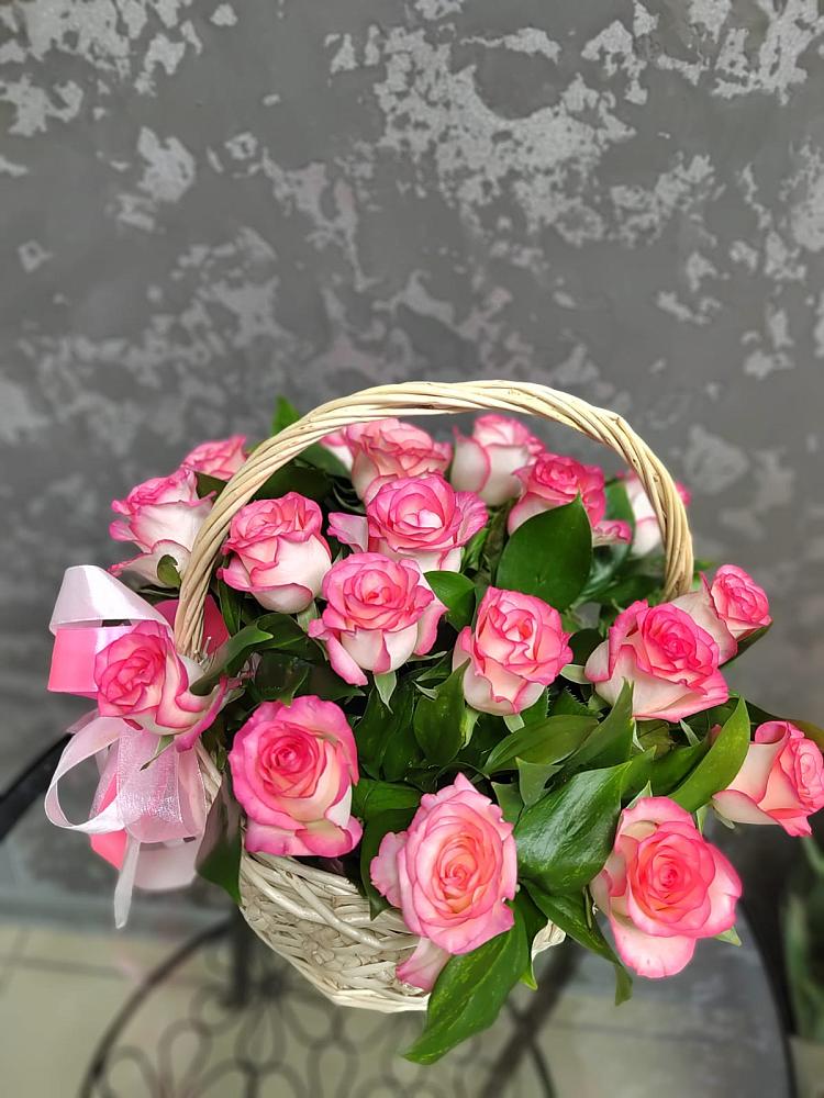 Цветочная композиция из Розы в корзине в Майском
