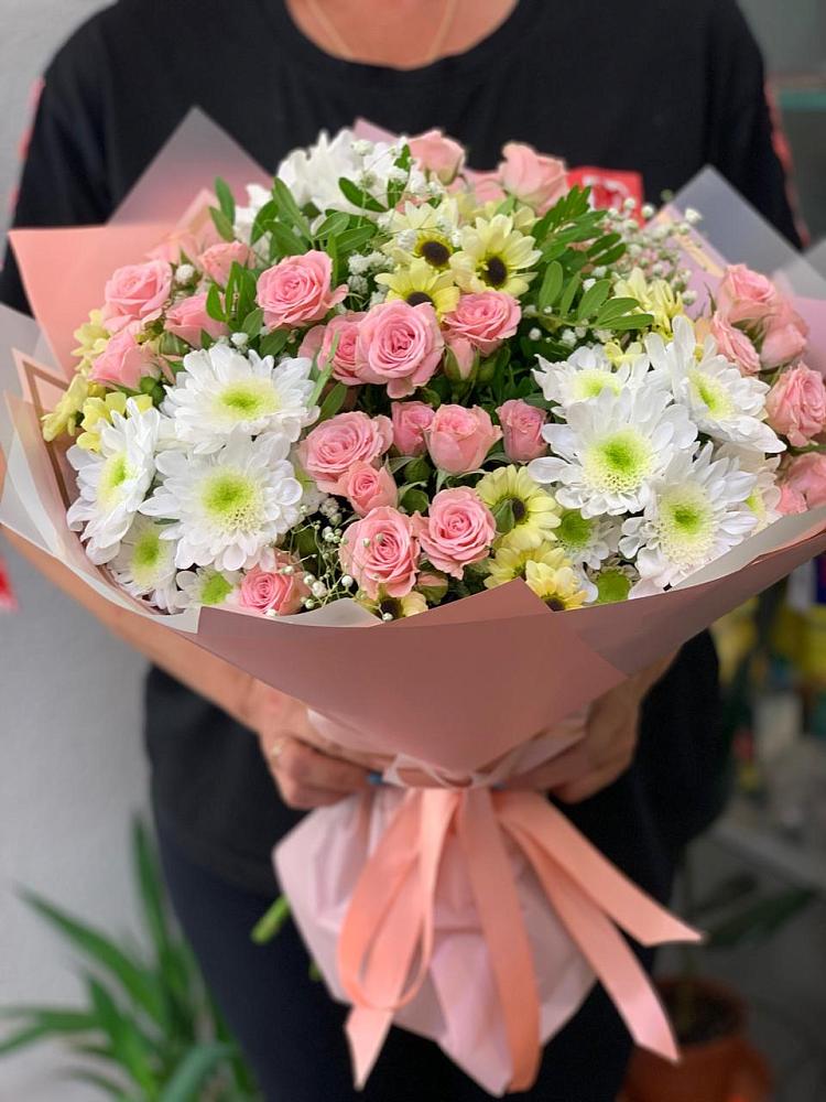 Букет цветов из: Розы и Хризантемы в Майском