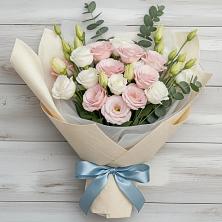 Букет цветов из:  Лизиантусы в Майском