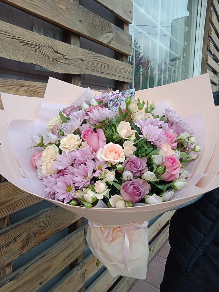 Букет цветов из: Розы и Хризантемы в Майском