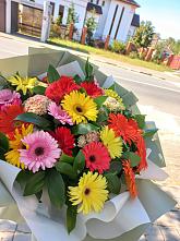 Букет цветов из:  Герберы #REPLACE_PRED# Майском