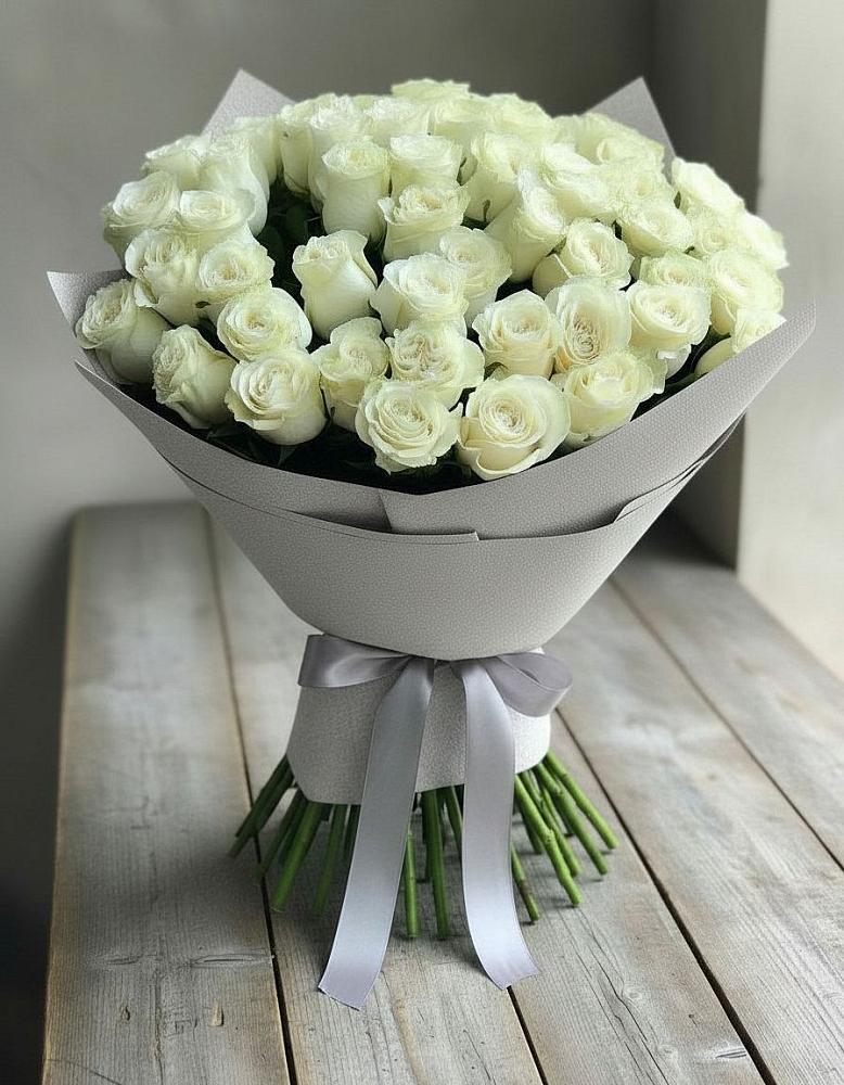 Букет 35 Белых роз в Майском