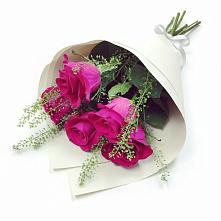 Букет цветов из:  Розы в Майском