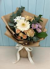 Букет цветов из:  Герберы и Хризантемы в Майском