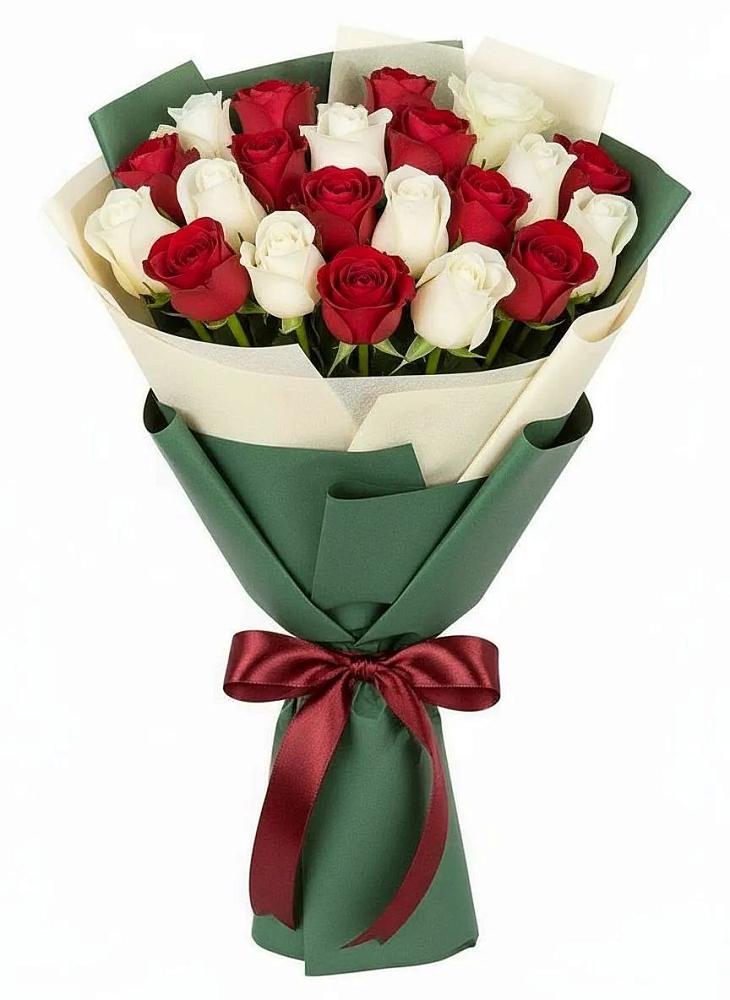Букет Микс из красных и белых роз в Майском