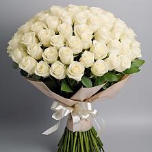 Букет 101 беля роза Белоснежка в Майском