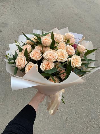 Букет Кремовые розы Латте в Майском