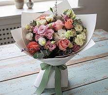 Букет цветов из:  Розы, Лизиантусы и Гвоздики в Майском