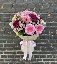 Букет цветов из:  Герберы и Хризантемы в Майском