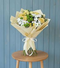 Букет цветов из:  Хризантемы и Розы в Майском