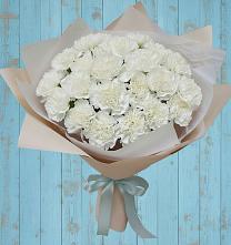 Букет цветов из:  Гвоздики в Майском