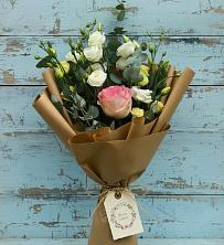 Букет цветов из:  Розы и Лизиантусы в Майском