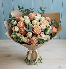 Букет цветов из:  Альстромерии и Розы в Майском
