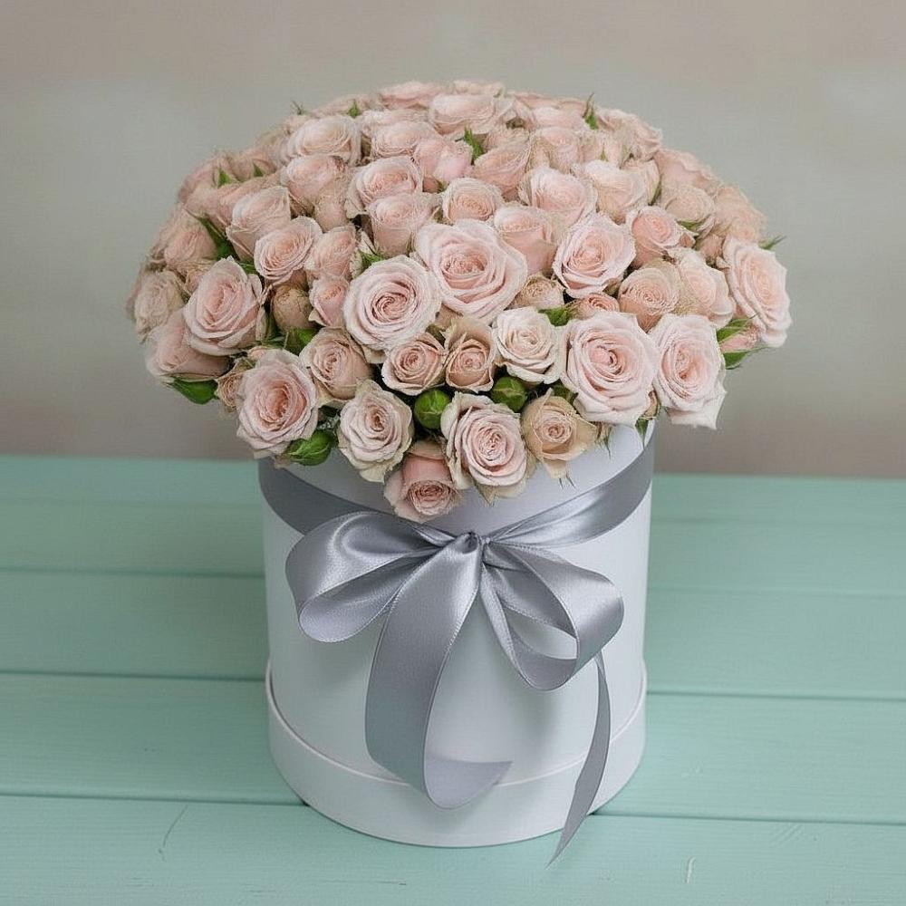 Цветочная композиция из Розы в шляпной коробке в Майском